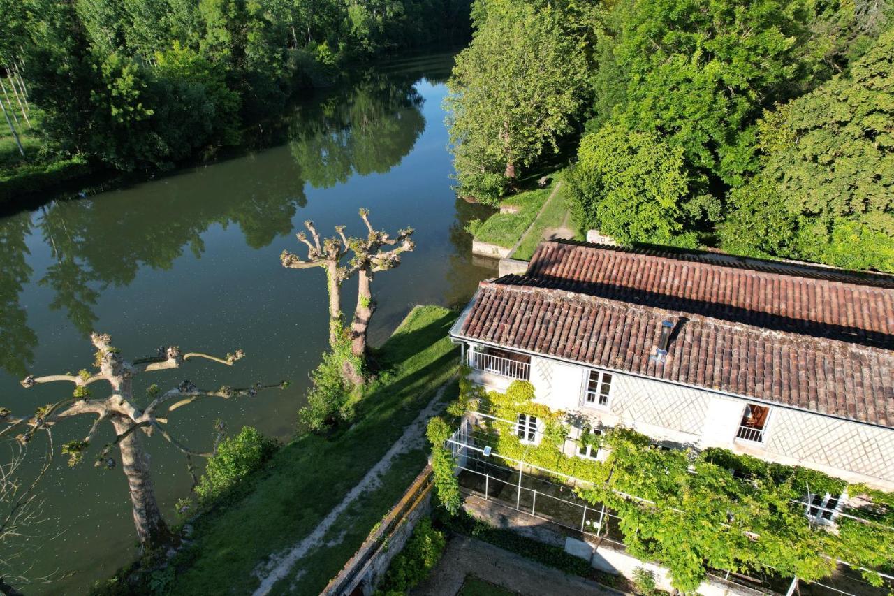 Villa Le Gue Renard-Un Balcon Sur La Charente Jarnac Exterior foto