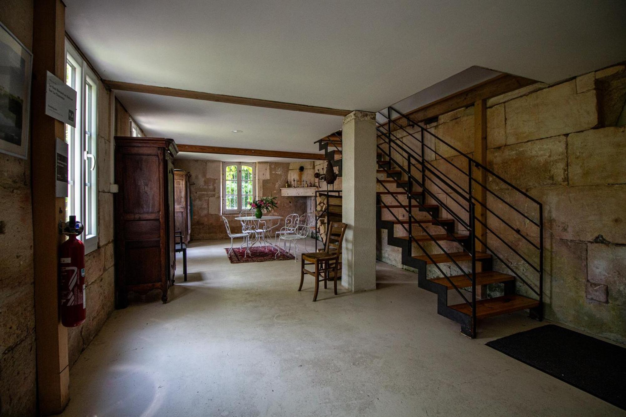 Villa Le Gue Renard-Un Balcon Sur La Charente Jarnac Exterior foto