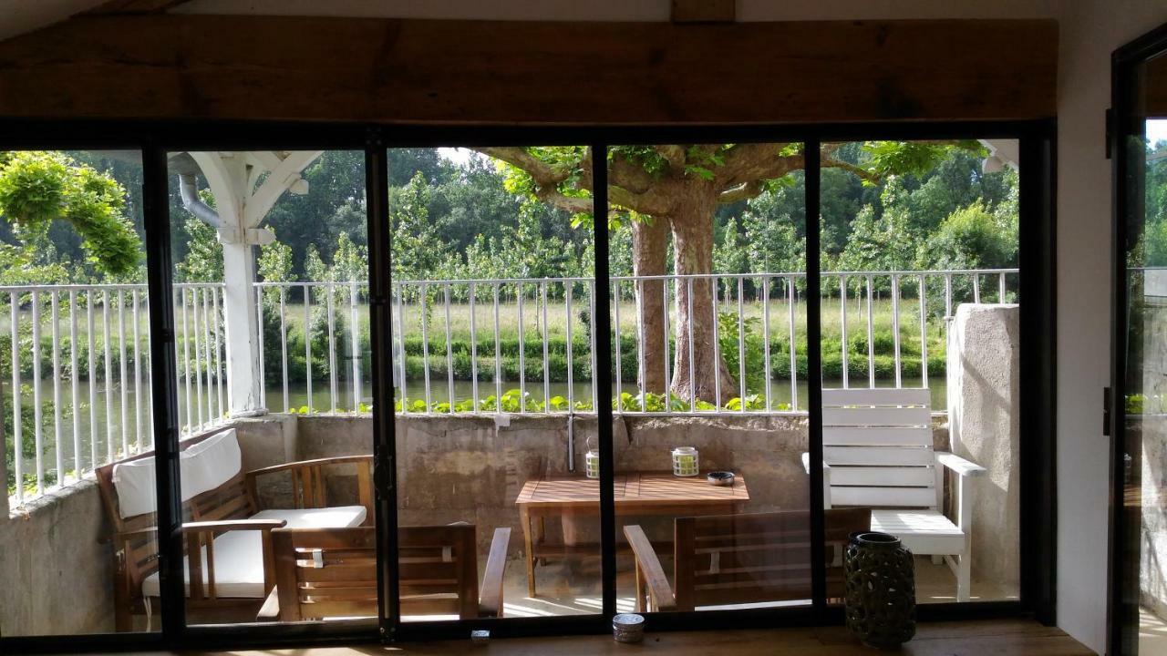 Villa Le Gue Renard-Un Balcon Sur La Charente Jarnac Exterior foto